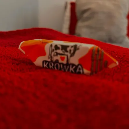 Petit 1 Bed Center *