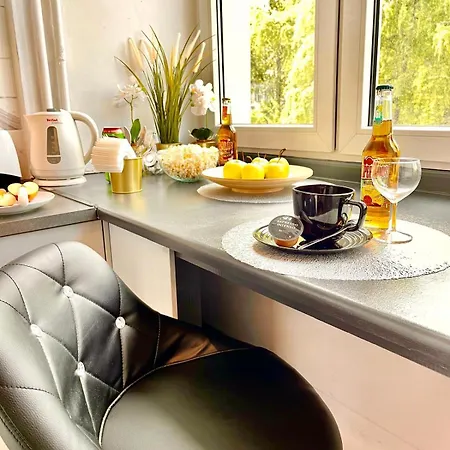 Petit 1 Bed Center דירה